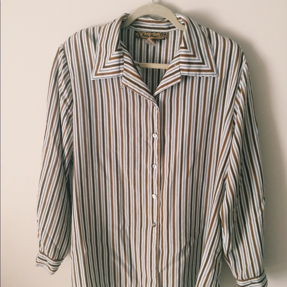 Vintage Top - Picture 2 of 3